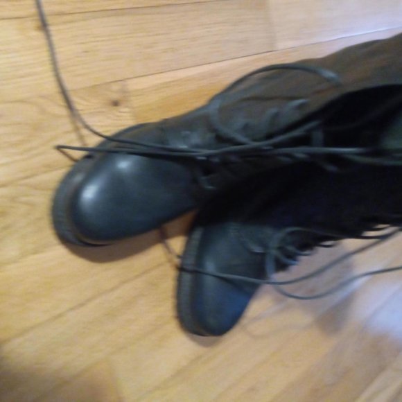 Frye Black Karen Combat Boot Size 8 - Picture 2 of 7